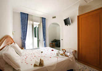 Hotel MEDITERRANEO ****